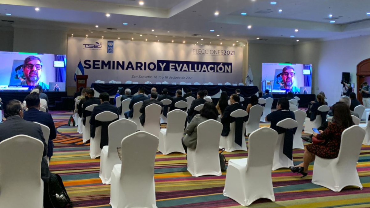 El seminario y evaluación de elecciones 2021 fue inaugurado por el organismo colegiado este 14 de junio, con el apoyo del Programa de Naciones para el Desarrollo (PNUD) con importantes ponencias de tres expertos en temas electorales